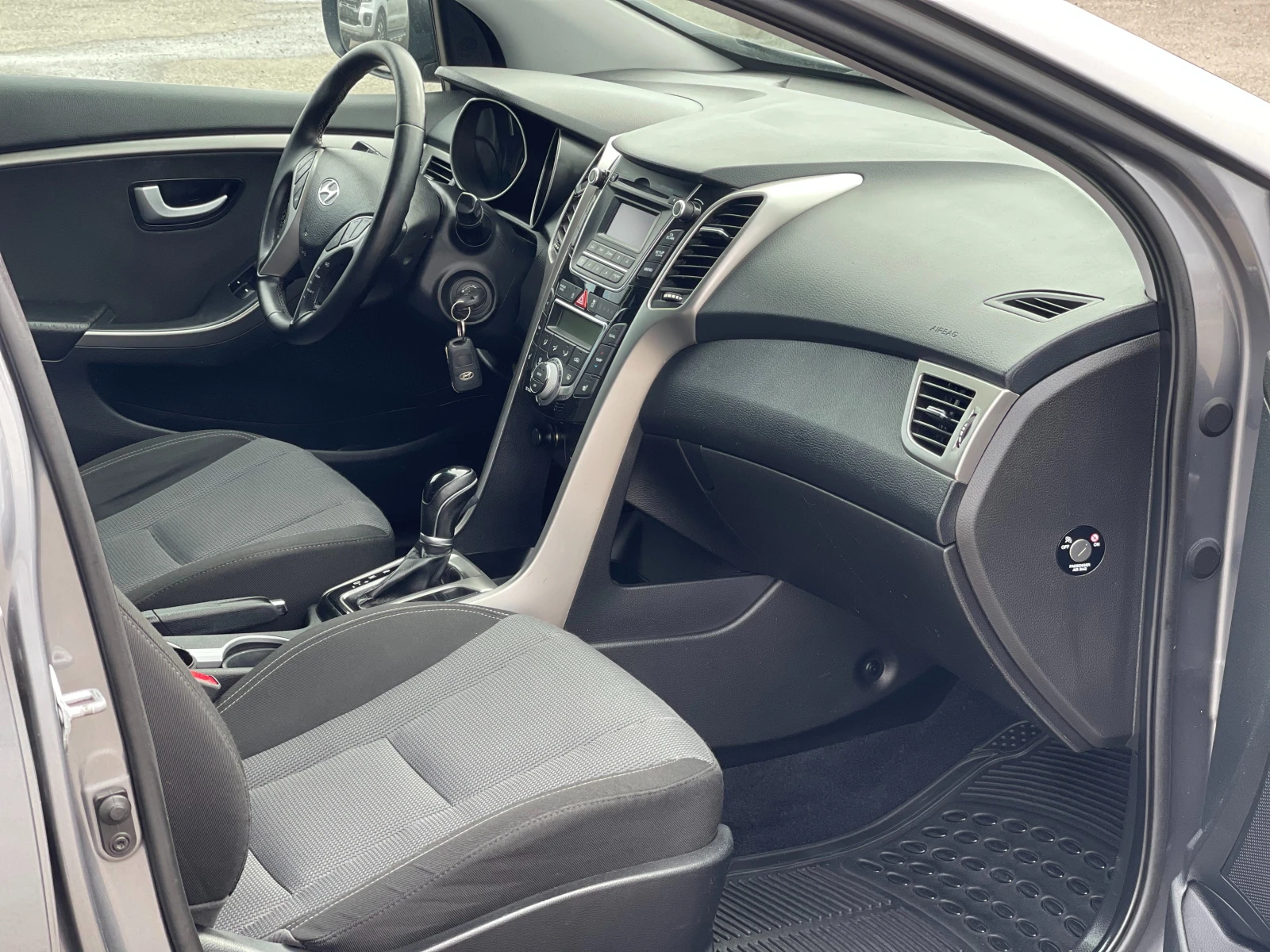 Hyundai I30 1.6i Automat | Mobile.bg   11