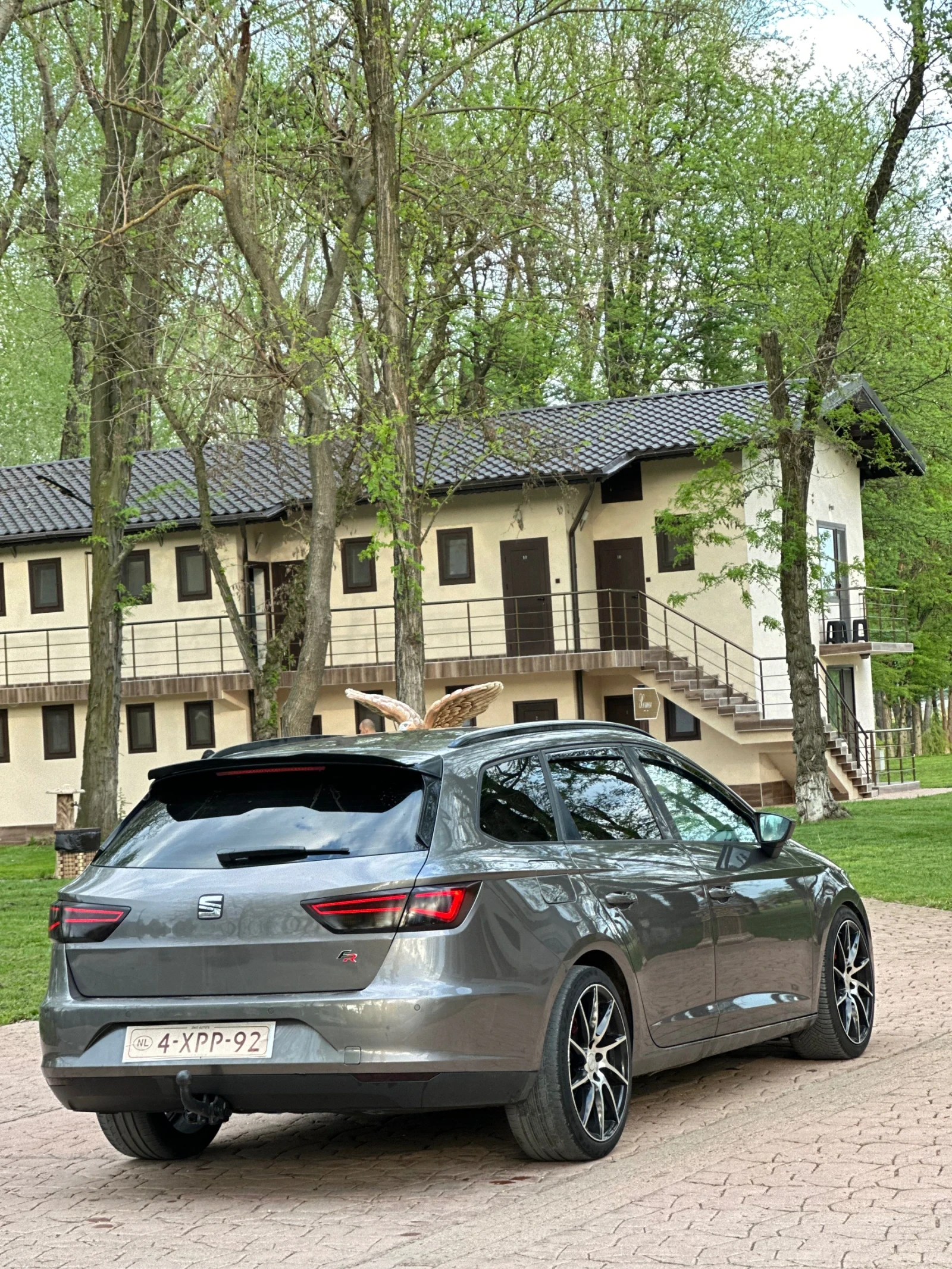 Seat Leon MATRIX 1.6 TDI - изображение 6