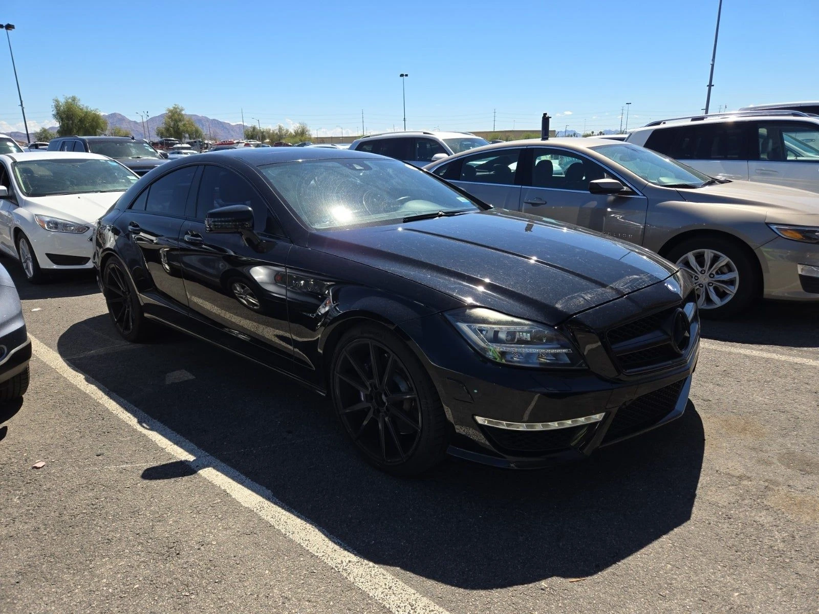 Mercedes-Benz CLS 63 AMG HARMAN* ОБДУХ* KEYLESS GO* LANE ASSIST* ПАМЕТ* КАМ - изображение 3