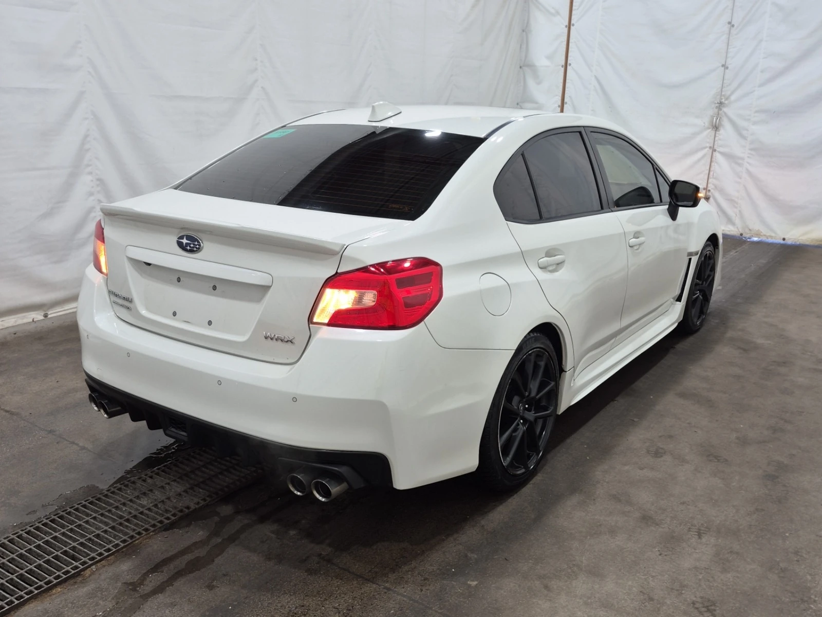 Subaru Impreza WRX * * CARFAX * * АВТО КРЕДИТ * *  - изображение 3