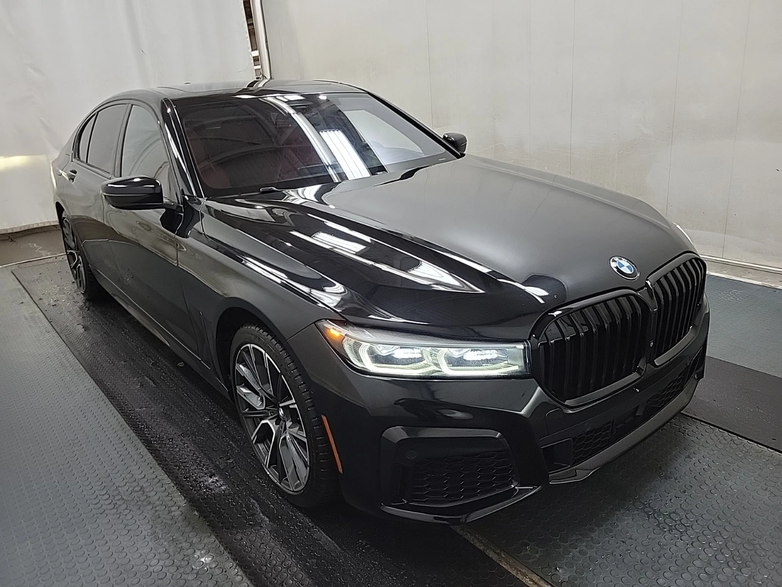 BMW 750 * xi* CARFAX * БЕЗ ПЪРВОНАЧАЛНА ВНОСКА - изображение 3