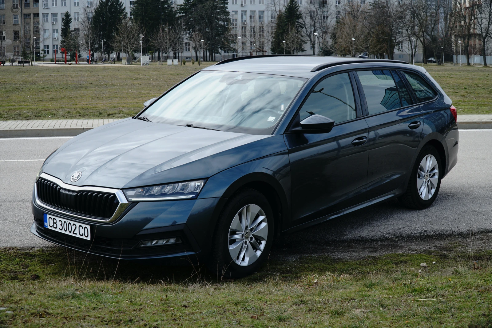 Skoda Octavia 2.0 �������� 1�./Distronic/LaneAssist/AndroidAuto | Mobile.bg � ����������� 2