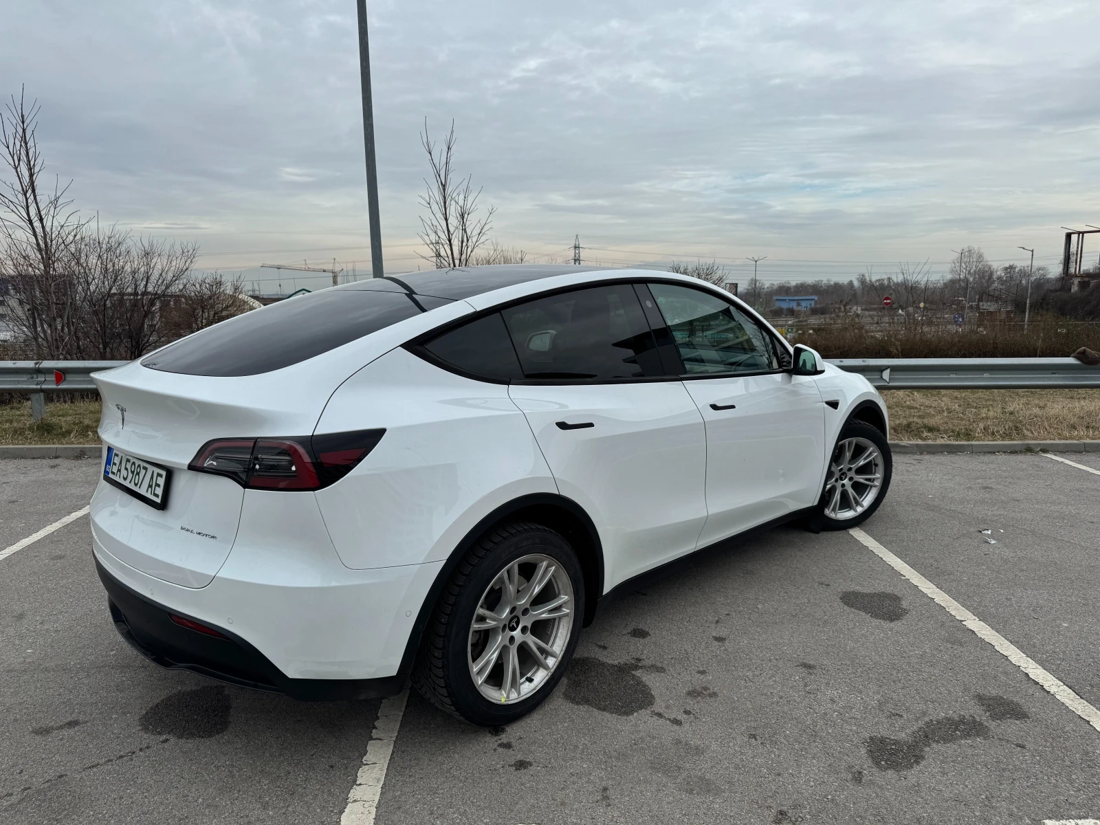 Tesla Model Y Long Range AWD �������� ����������� | Mobile.bg � ����������� 2