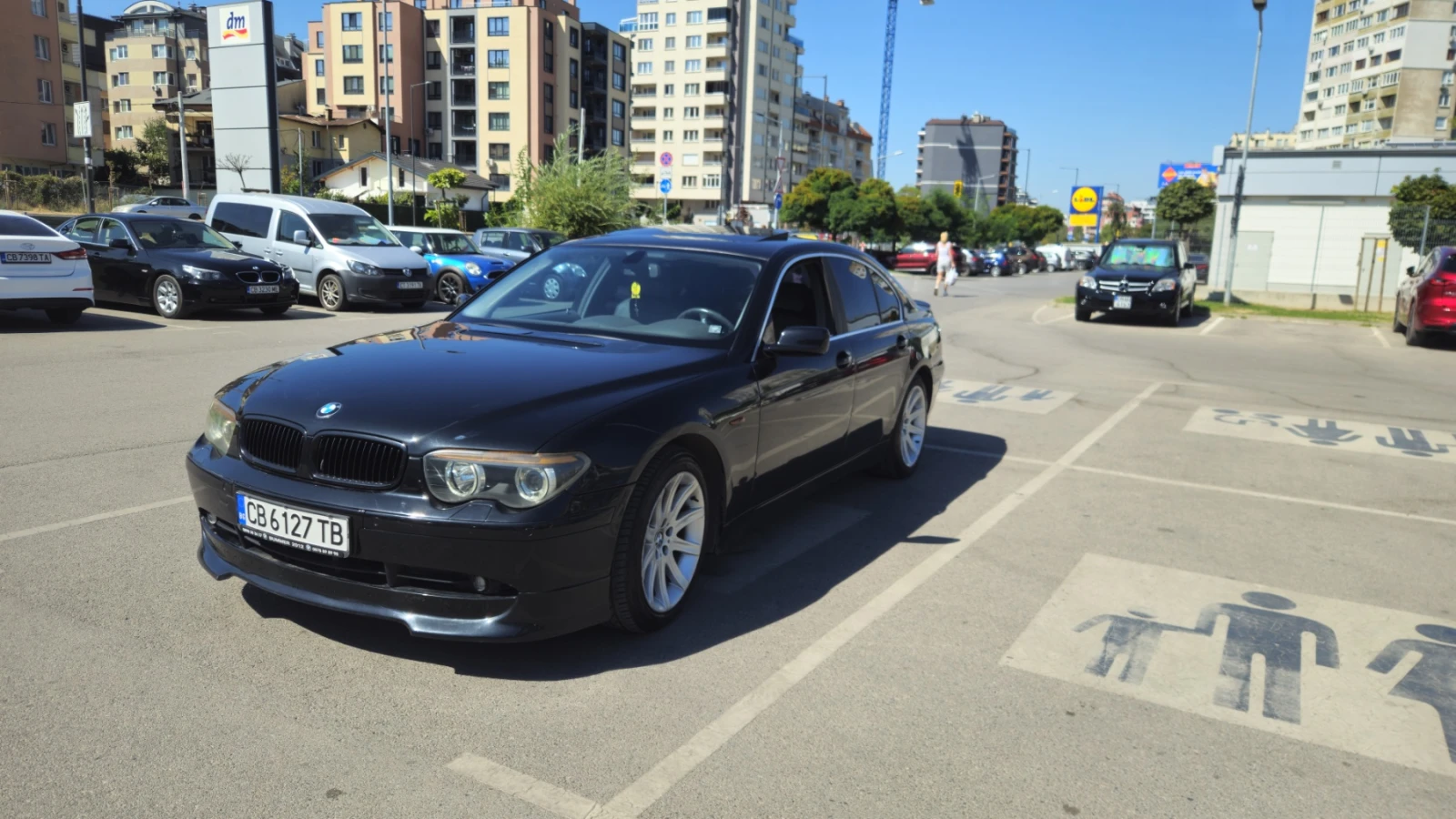 BMW 745