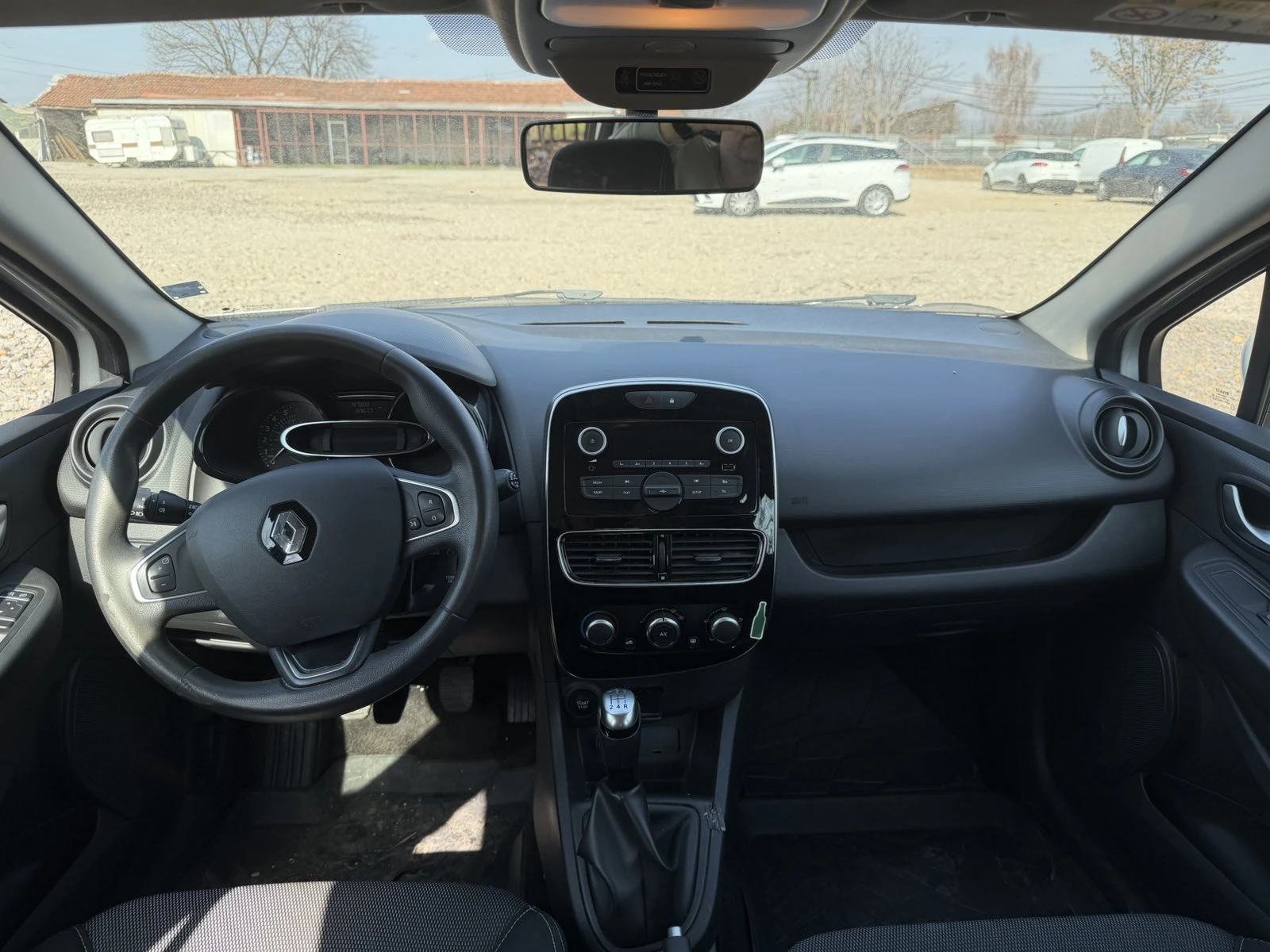 Renault Clio 0.9TCe/90k.c./Grandtour, снимка 16 - Автомобили и джипове - 53807613