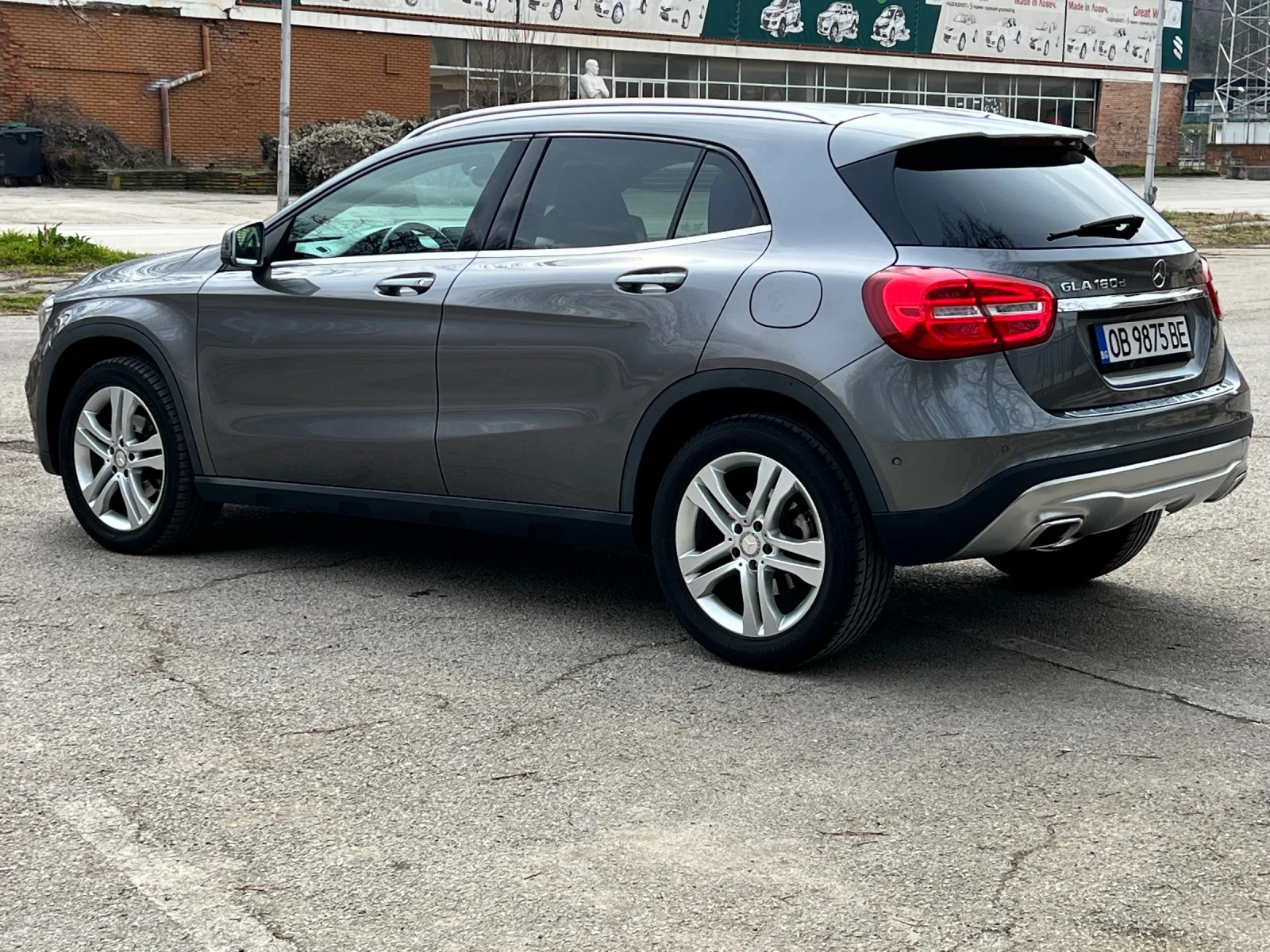 Mercedes-Benz GLA 180 1.5 Дизел, снимка 5 - Автомобили и джипове - 53923499