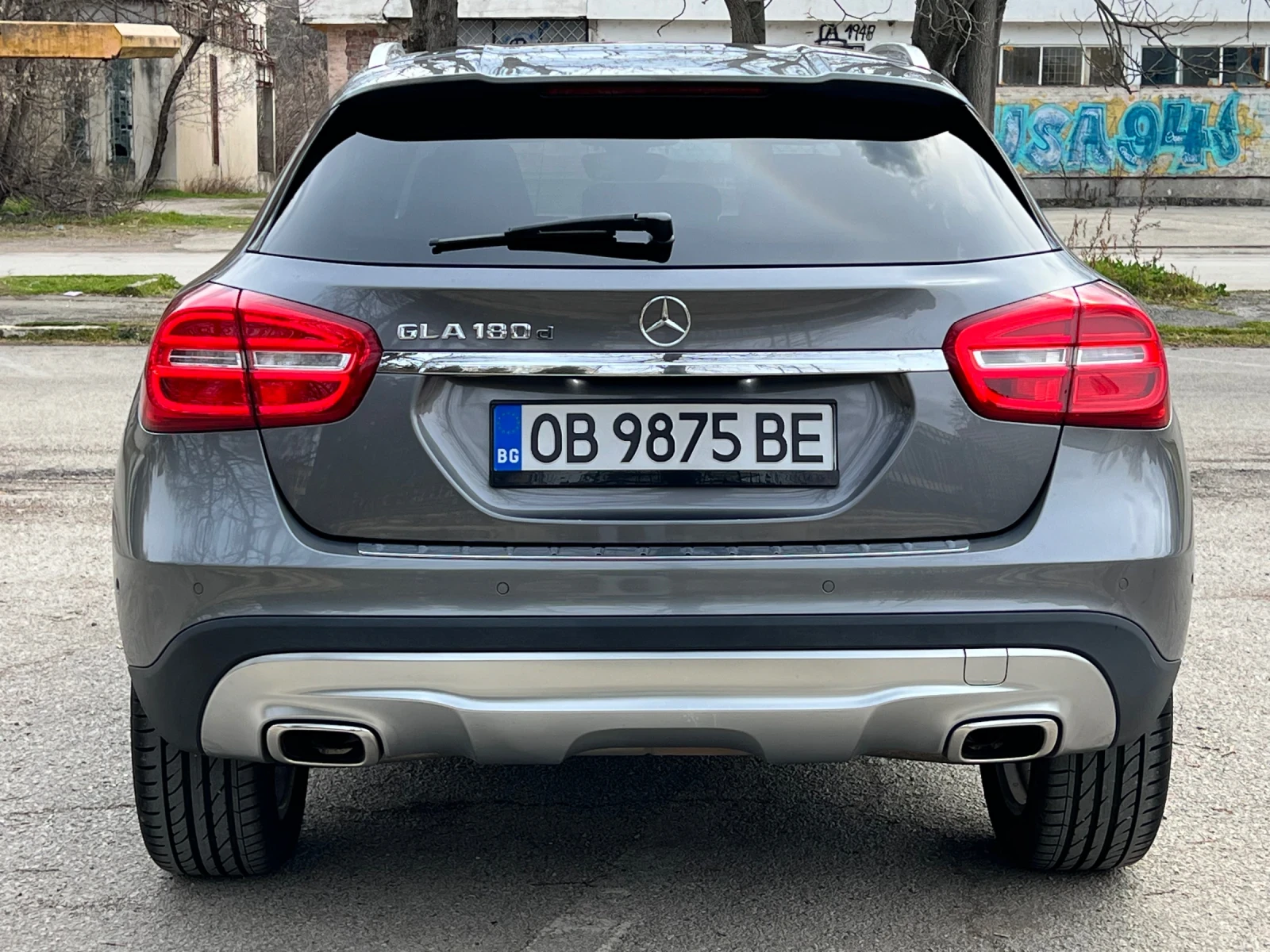 Mercedes-Benz GLA 180 1.5 Дизел, снимка 4 - Автомобили и джипове - 53923499
