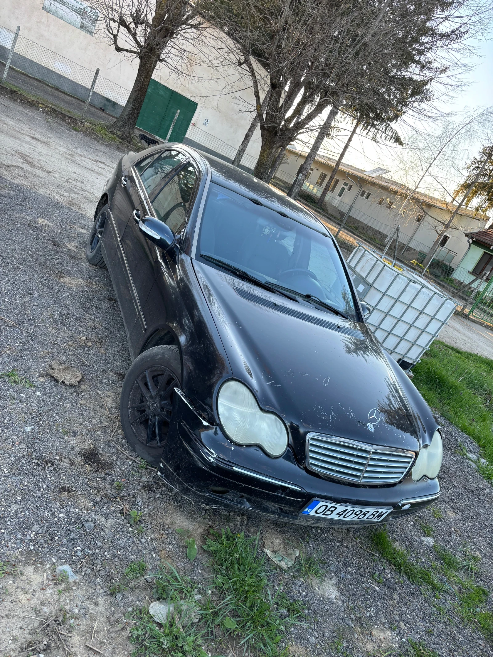 Mercedes-Benz C 200, снимка 2 - Автомобили и джипове - 54148208