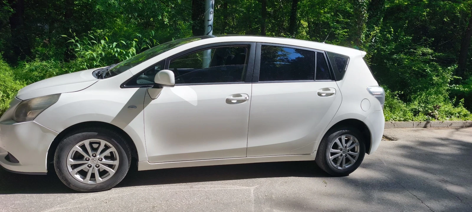 Toyota Verso, снимка 11 - Автомобили и джипове - 54567172