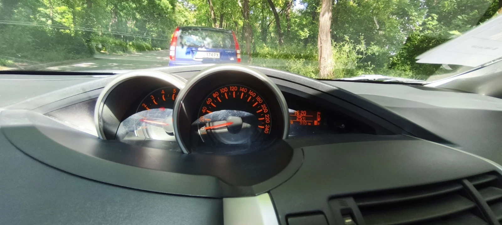 Toyota Verso, снимка 5 - Автомобили и джипове - 54567172