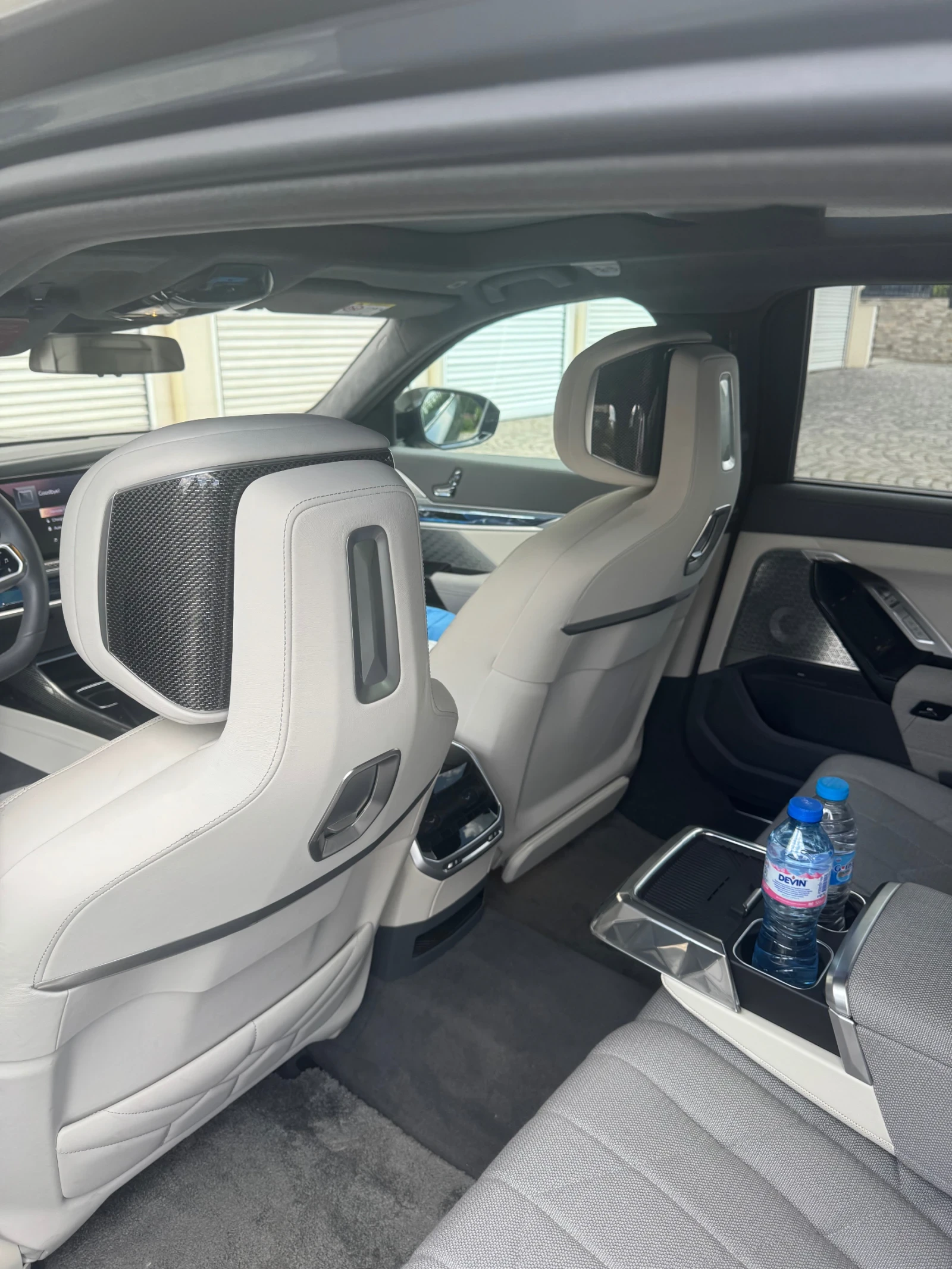 BMW i7 760, снимка 12 - Автомобили и джипове - 54684341