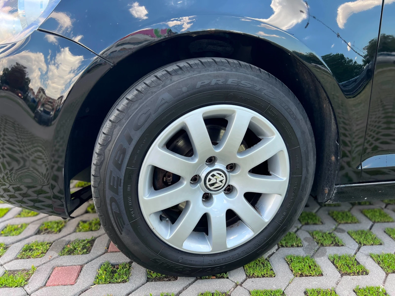 VW Golf Plus 1.6 TDI, снимка 8 - Автомобили и джипове - 54693299