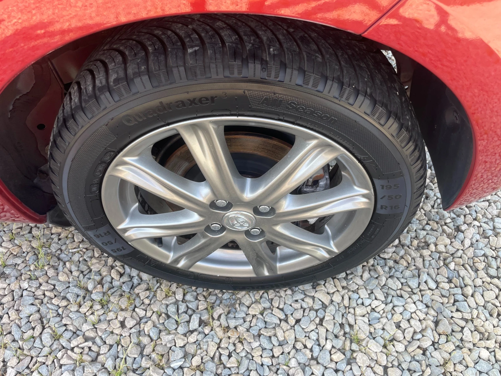 Toyota Yaris /1.33 VVT, снимка 15 - Автомобили и джипове - 54788514