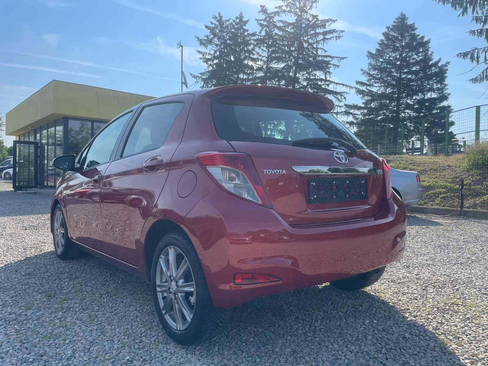 Toyota Yaris /1.33 VVT, снимка 4 - Автомобили и джипове - 54788514