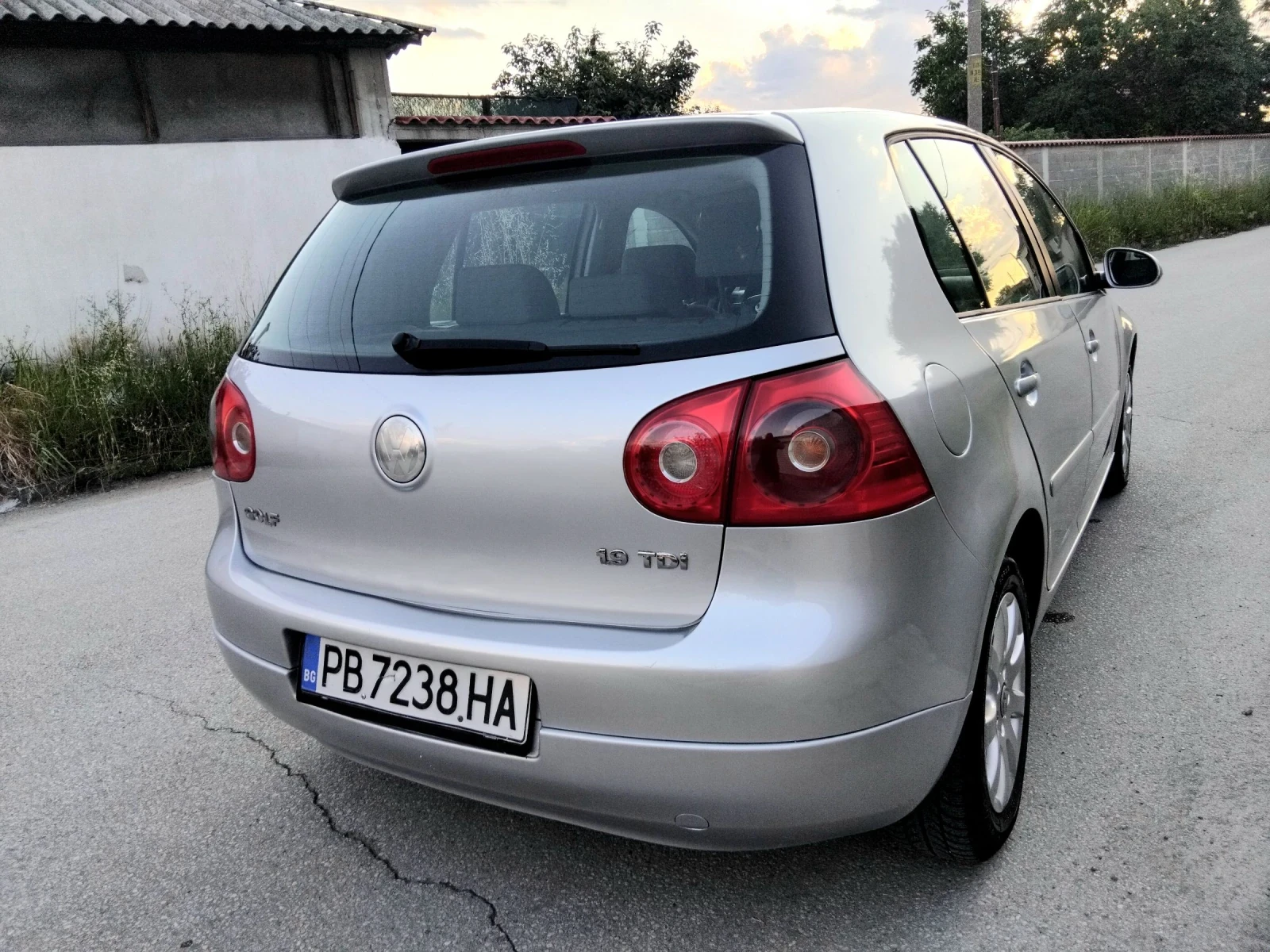 VW Golf 1.9TDI.105k+ КЛИМА///, снимка 8 - Автомобили и джипове - 54962442