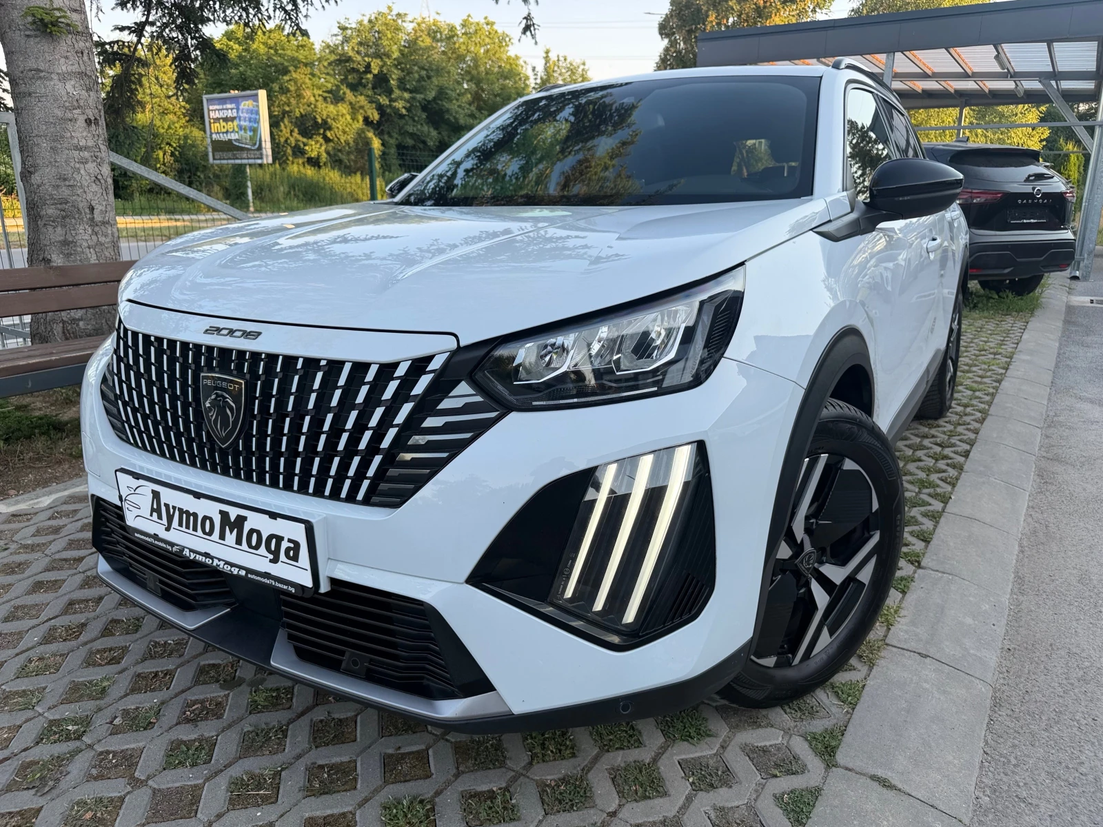 Peugeot 2008 1.2 EAT8 PURETECH, снимка 2 - Автомобили и джипове - 55063962