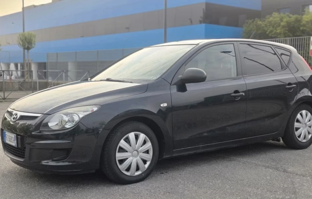 Hyundai I30 1.6 i, снимка 2 - Автомобили и джипове - 55327554