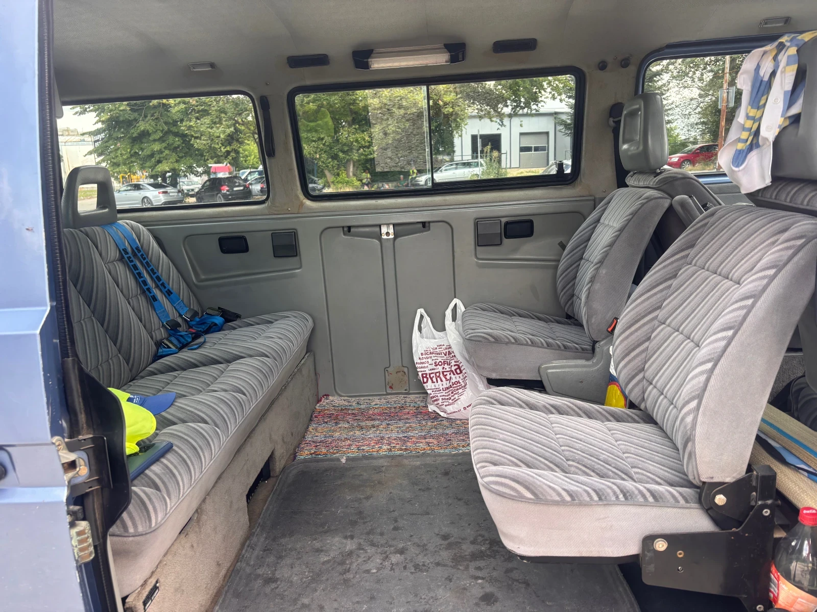 VW Multivan 1.6TDI, снимка 6 - Автомобили и джипове - 55557550