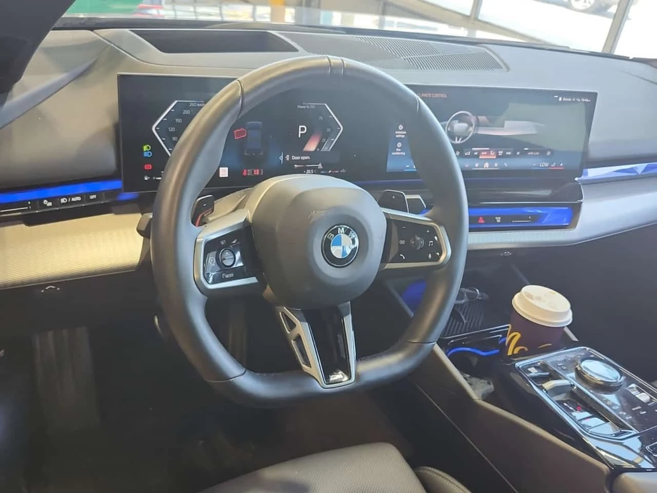 BMW 530 * 530I XDRIVE* АВТОКРЕДИТ БЕЗ ПЪРВОНАЧАЛНА ВНОСКА*, снимка 10 - Автомобили и джипове - 55636187