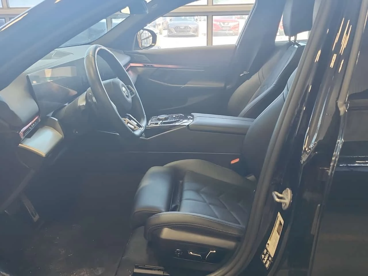 BMW 530 * 530I XDRIVE* АВТОКРЕДИТ БЕЗ ПЪРВОНАЧАЛНА ВНОСКА*, снимка 5 - Автомобили и джипове - 55636187