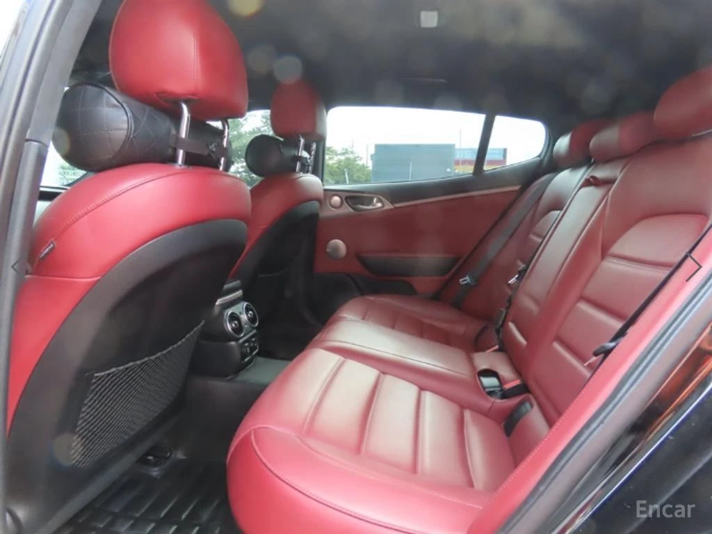 Kia Stinger 3.3 GT* LEXICON* DISTRONIC* 360* ХЕДЪП* ПАНОРАМА* , снимка 14 - Автомобили и джипове - 55665930