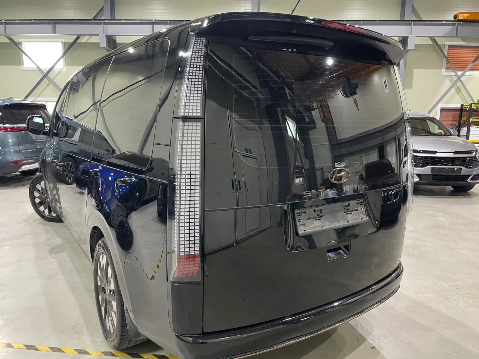 Hyundai Staria 3.5 LPG ! 6+ 1 ! Inspiration !, снимка 6 - Автомобили и джипове - 55923083