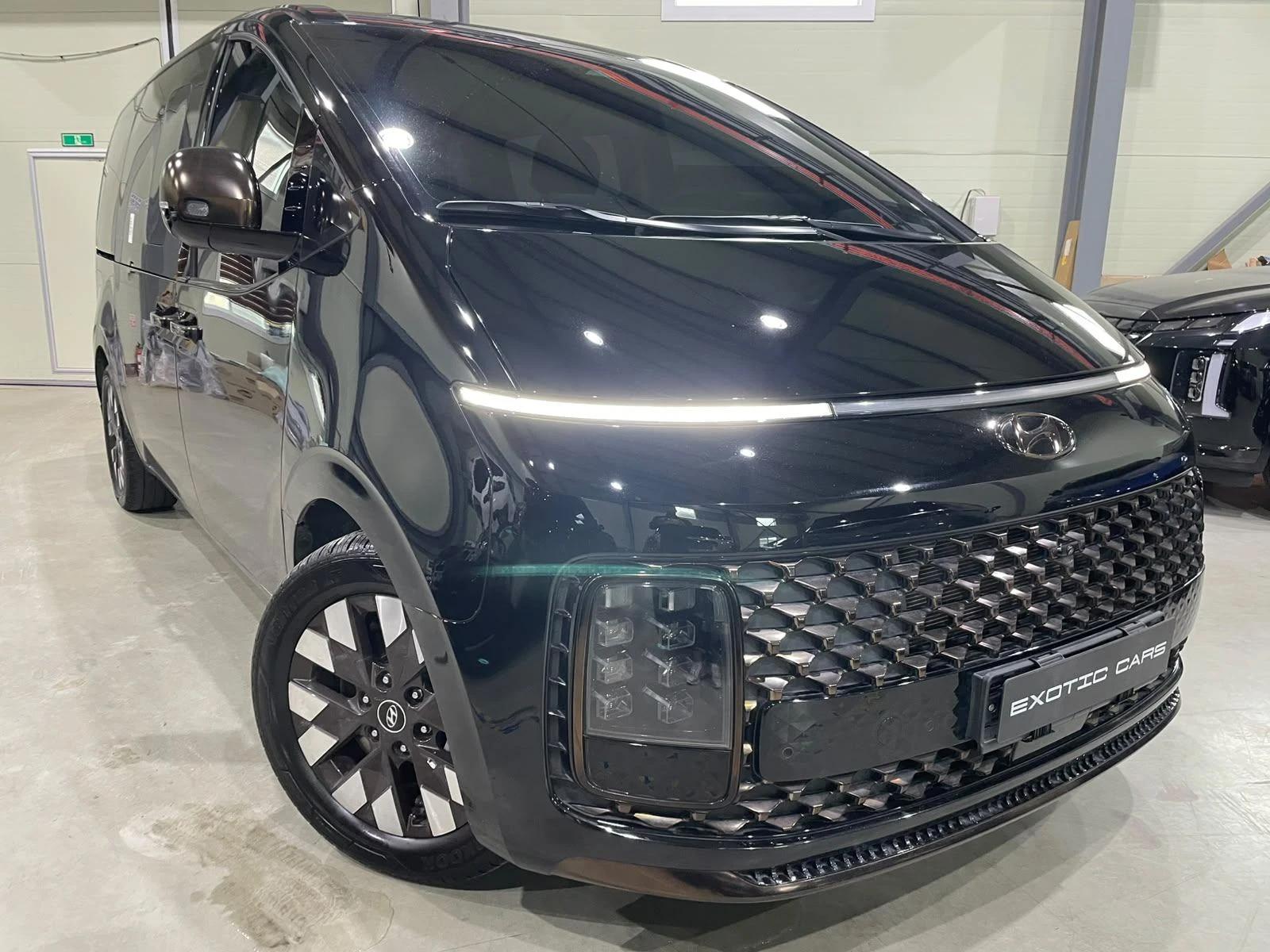 Hyundai Staria 3.5 LPG ! 6+ 1 ! Inspiration !