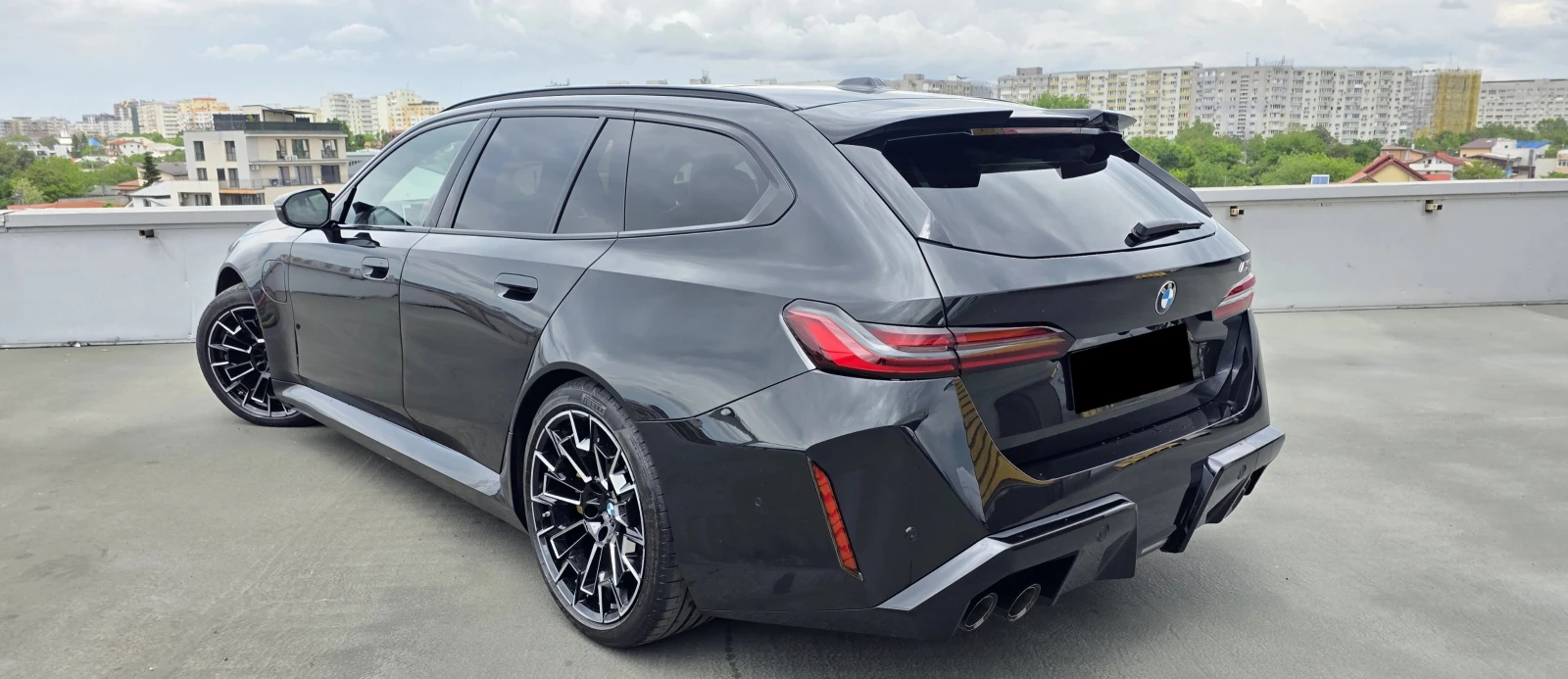 BMW M5 Touring xDrive 4.4 V8 Plug-in Hybrid , снимка 2 - Автомобили и джипове - 56174799