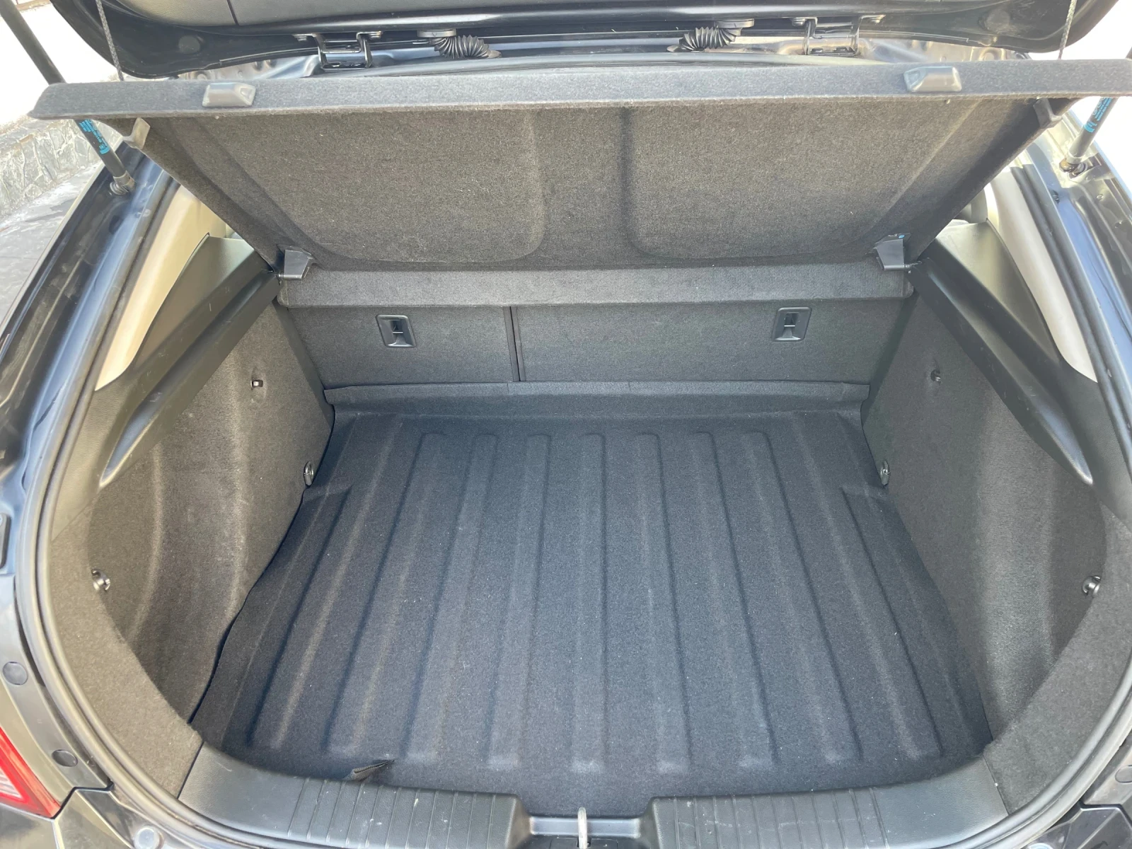 Chevrolet Cruze 1.8 Газ/Бензин, снимка 10 - Автомобили и джипове - 56660910