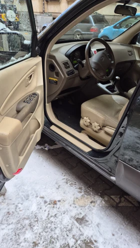 Hyundai Tucson 2.0 CRDI - 3500 € / 6845.40 лв. - 72005877 5