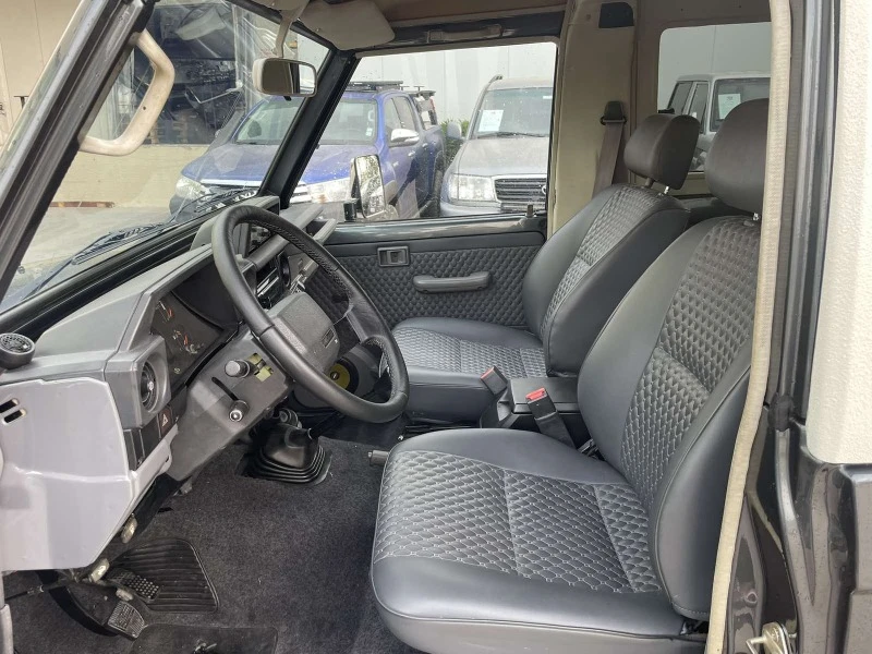 Toyota Land cruiser LJ 73 , снимка 11 - Автомобили и джипове - 47289809