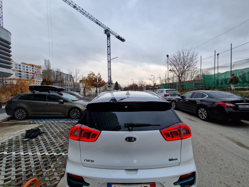 Kia Niro EV, снимка 3 - Автомобили и джипове - 48198948