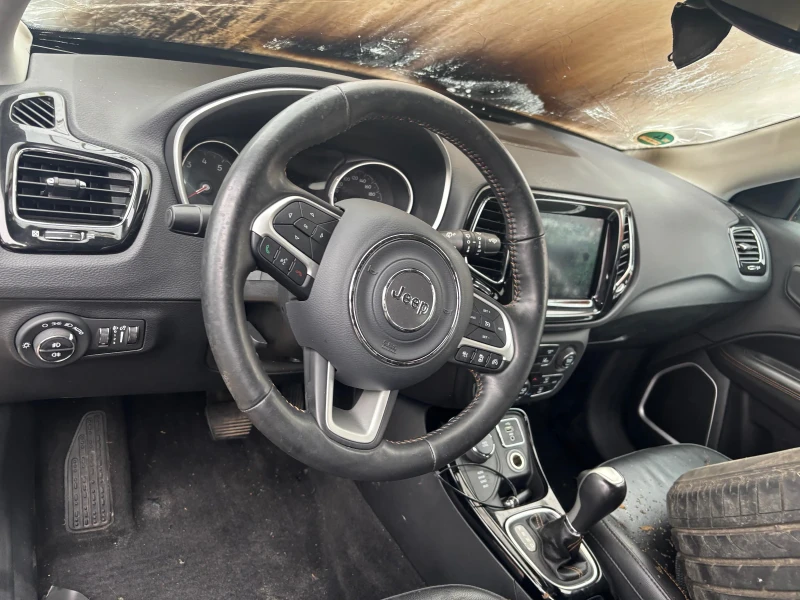 Jeep Compass 1.4i 4x4, снимка 8 - Автомобили и джипове - 51262761