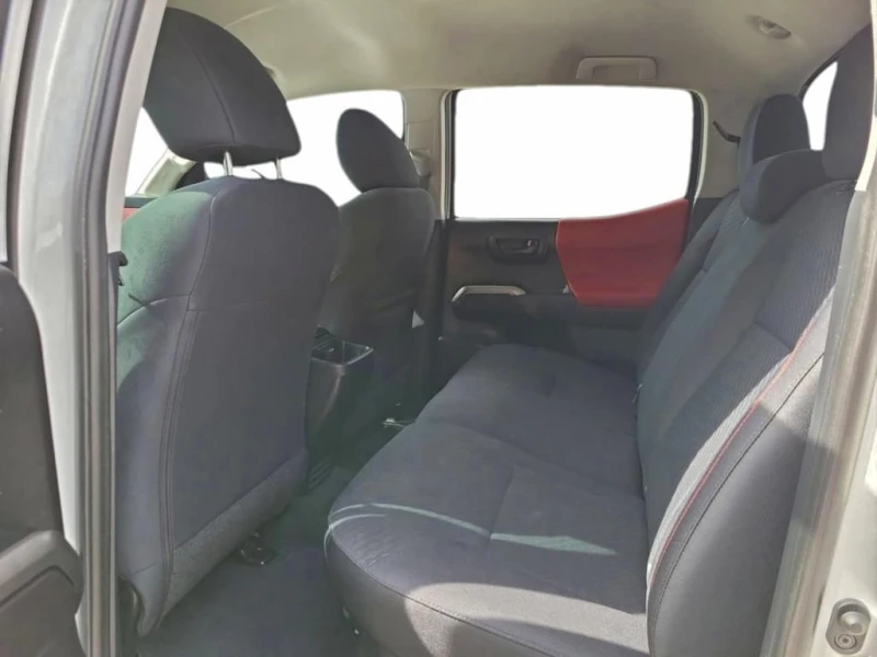 Toyota Tacoma * DOUBLE CAB * CARFAX * , снимка 16 - Автомобили и джипове - 53023363