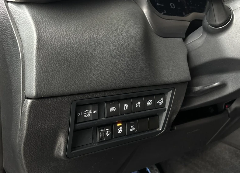 Toyota Sequoia TRD OFF ROAD , снимка 14 - Автомобили и джипове - 53826380