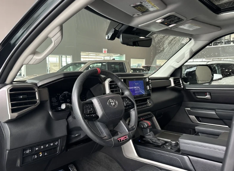 Toyota Sequoia TRD OFF ROAD , снимка 8 - Автомобили и джипове - 53826380