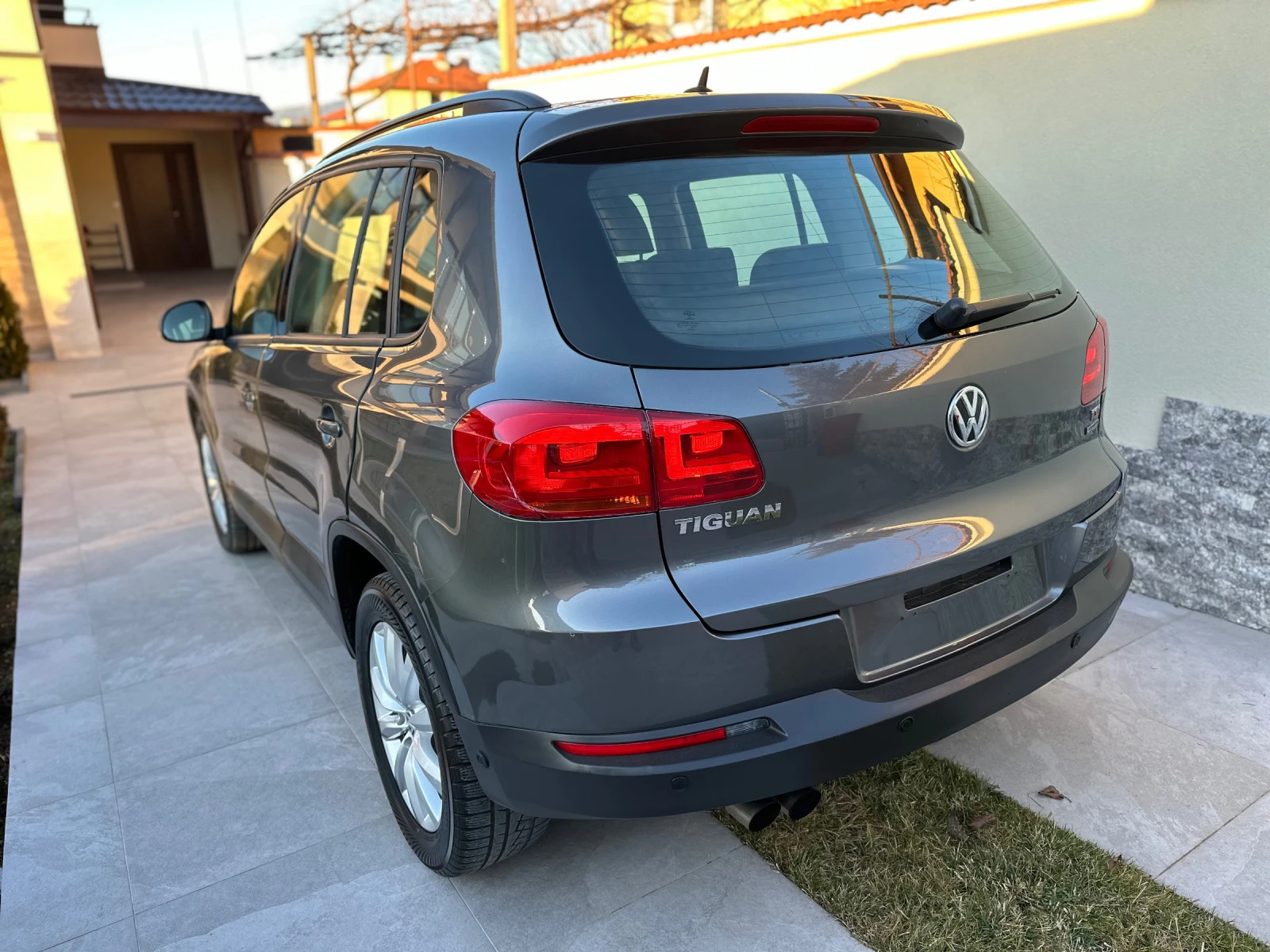 VW Tiguan 1.4tsi Plus Sport - изображение 5