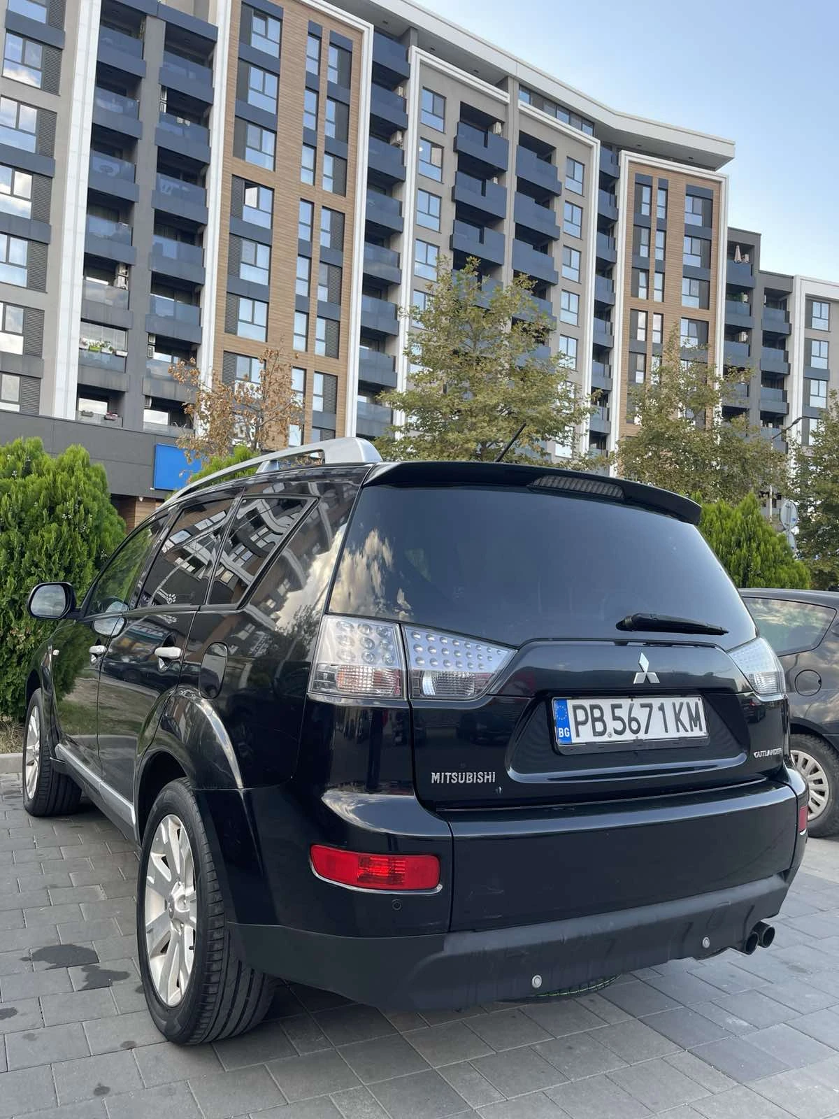 Mitsubishi Outlander H-line 2.2DiD - изображение 4