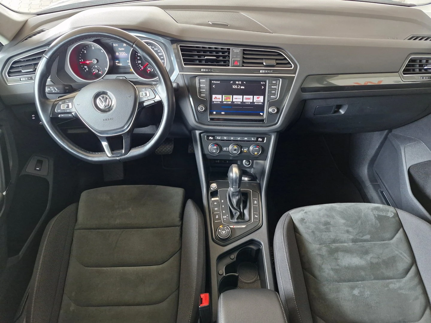 VW Tiguan Highline 2.0TDI 4MOTION BMT - изображение 4