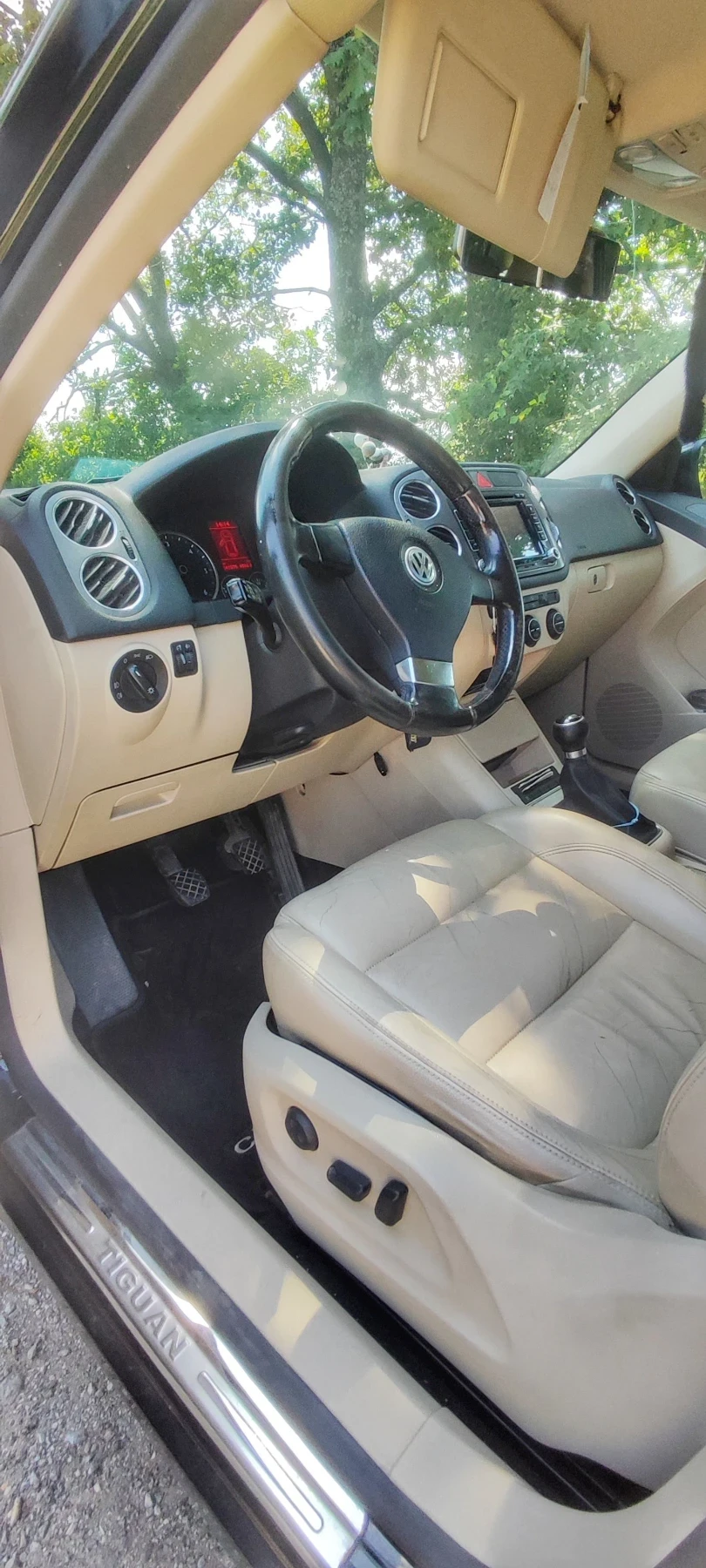 VW Tiguan 2.0 TDI 4motion, снимка 9 - Автомобили и джипове - 51487006