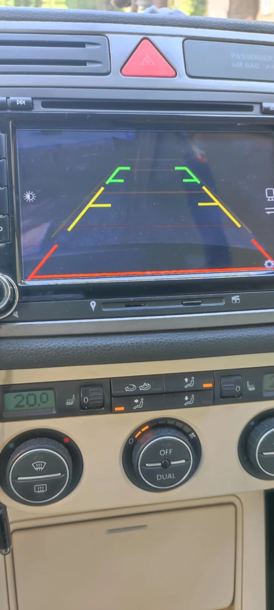 VW Tiguan Sport 2.0 TDI 4x4 | Mobile.bg — изображение 12