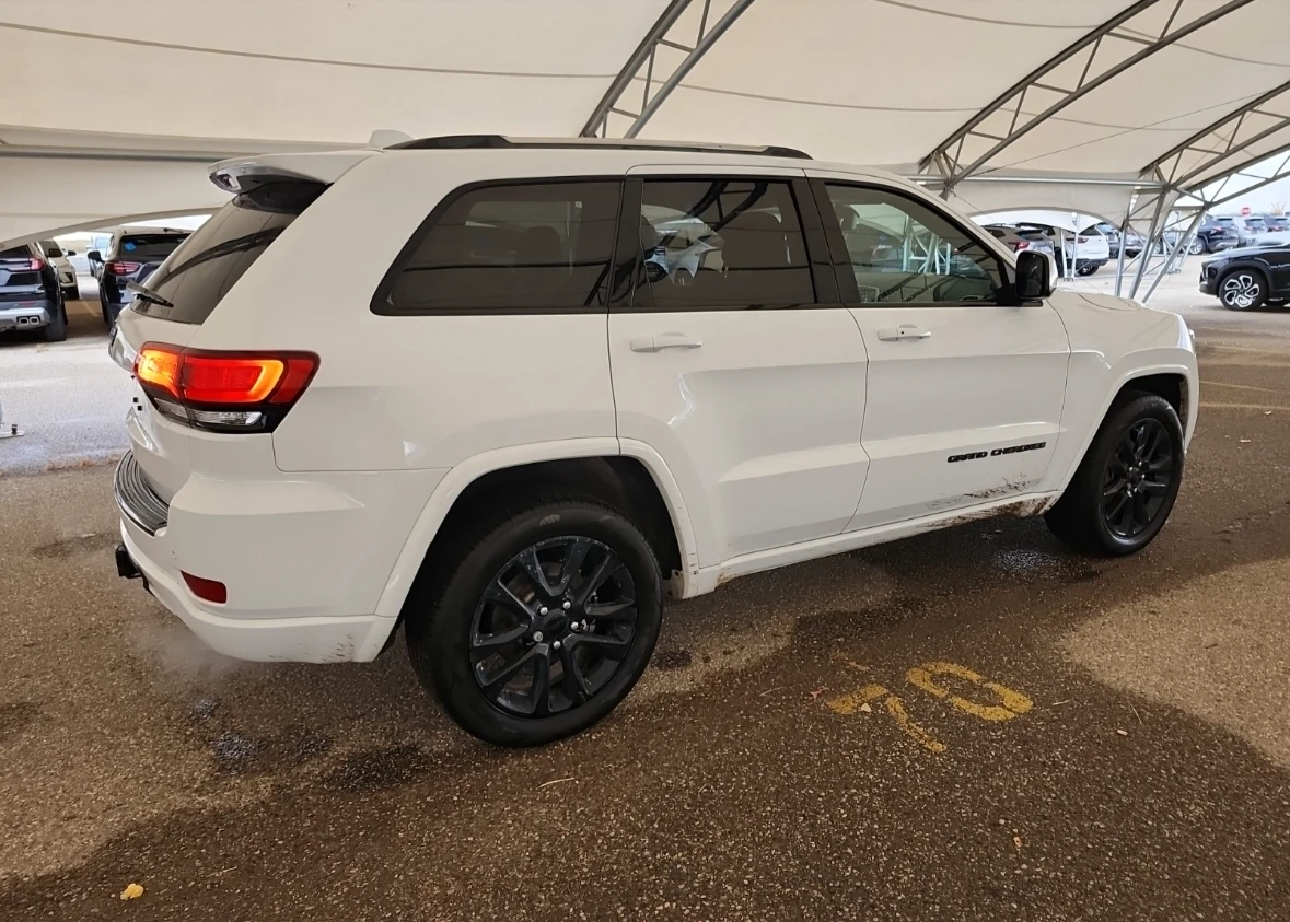 Jeep Grand cherokee ALTITUDE IV - изображение 3