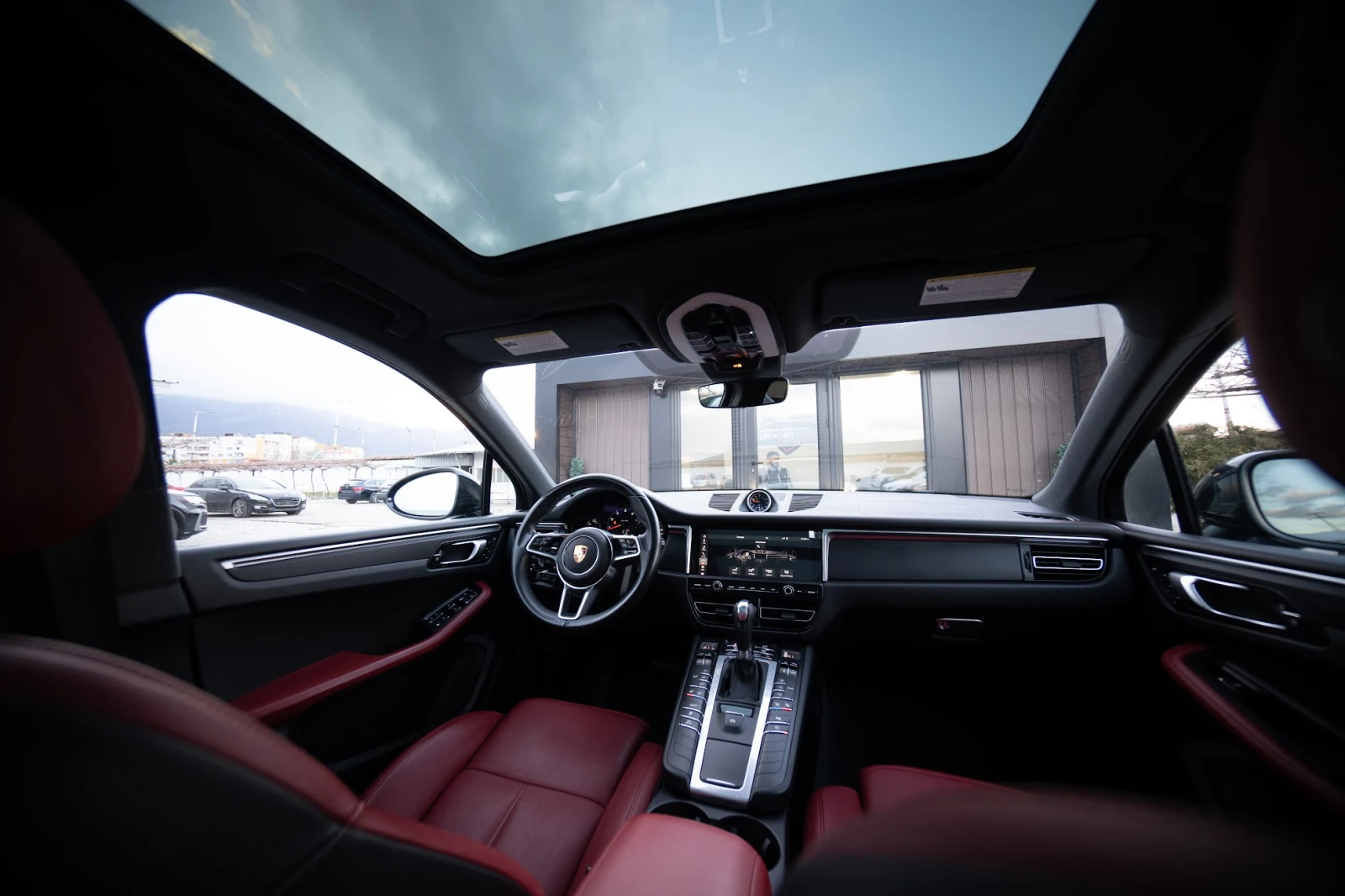 Porsche Macan 2.0TFSI* Facelift* 360 - изображение 8