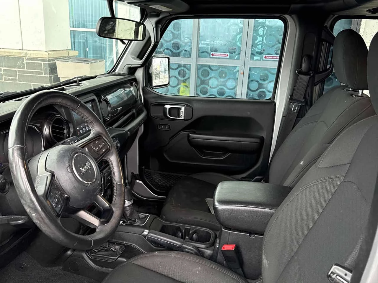 Jeep Wrangler Sport 4x4  CARFAX, снимка 15 - Автомобили и джипове - 53754700