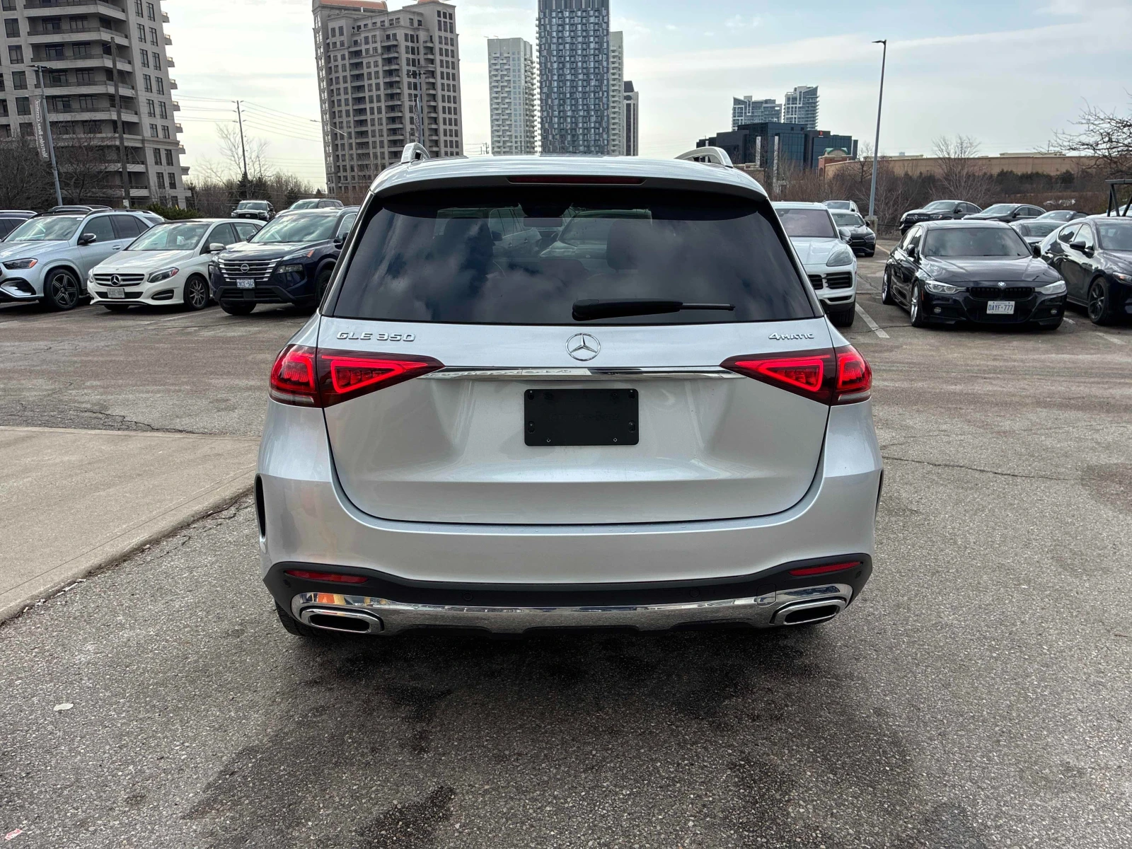 Mercedes-Benz GLE 350 AMG* PACK* BURMESTER* 360КАМЕРА* LANE* ASSIST* , снимка 5 - Автомобили и джипове - 53804113