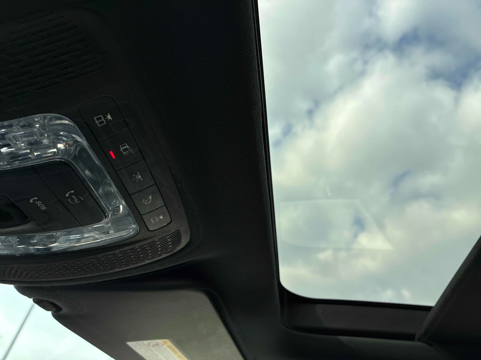 Mercedes-Benz GLE 350 AMG* PACK* BURMESTER* 360КАМЕРА* LANE* ASSIST* , снимка 8 - Автомобили и джипове - 53804113