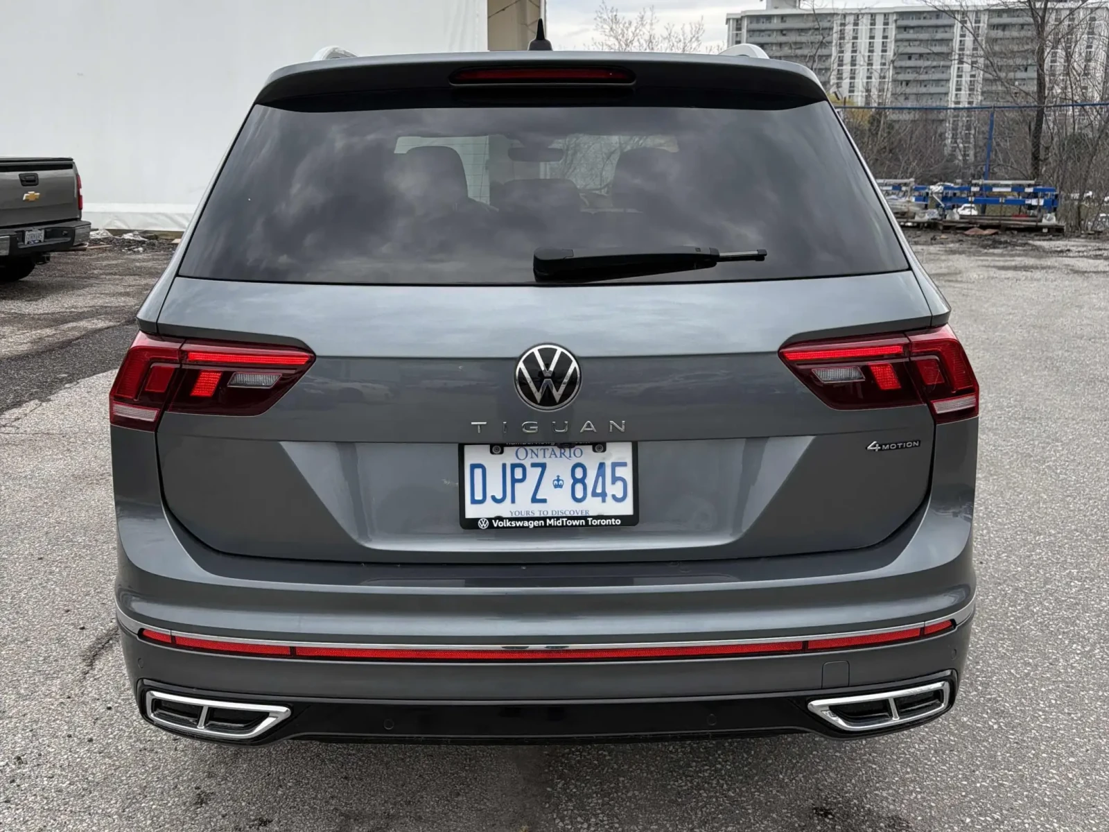 VW Tiguan Highline R-Line * * CARFAX * * АВТО КРЕДИТ * * , снимка 5 - Автомобили и джипове - 54209709