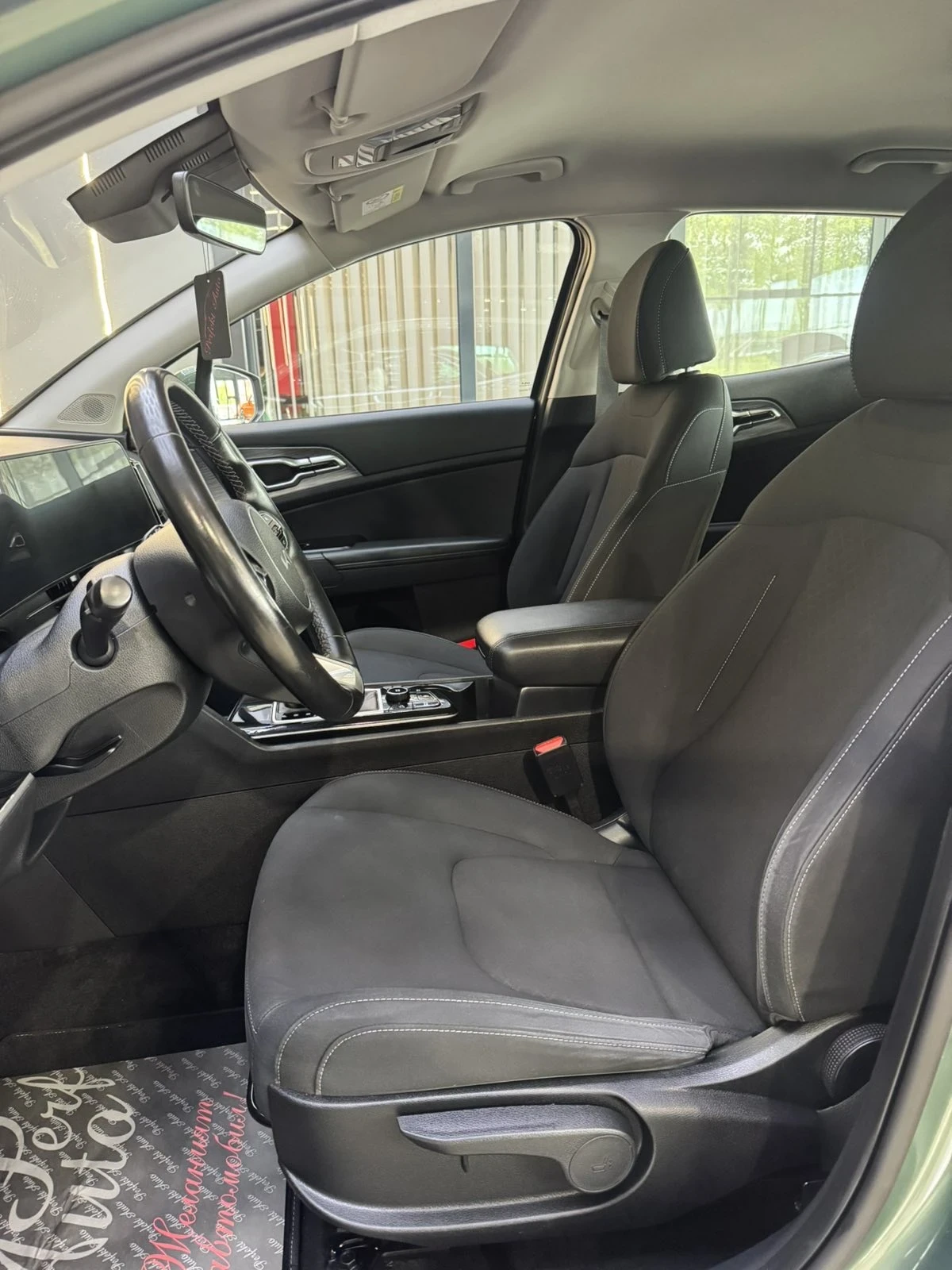Kia Sportage 1.6 MILD HYBRID , снимка 8 - Автомобили и джипове - 54543755