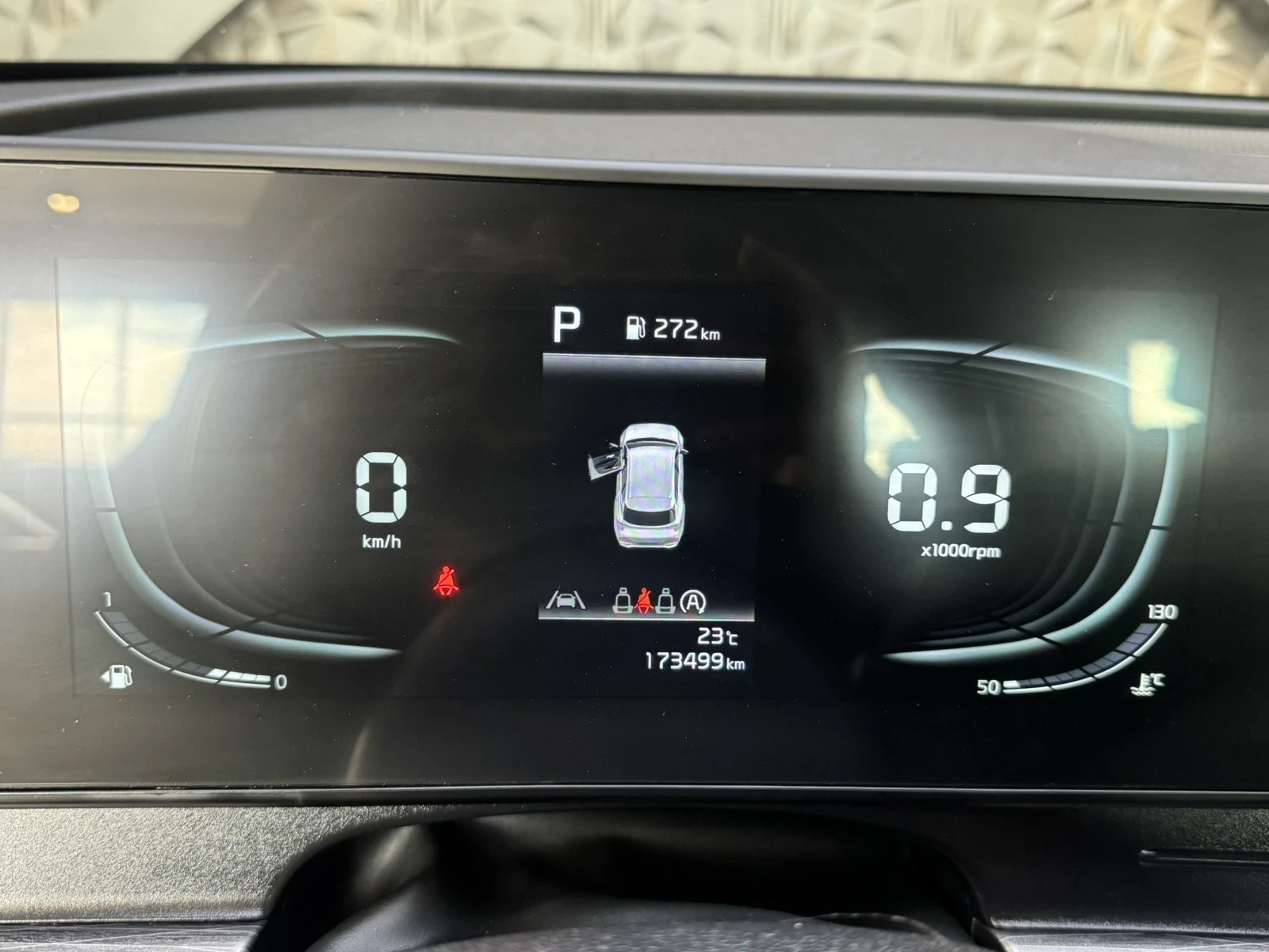 Kia Sportage 1.6 MILD HYBRID , снимка 12 - Автомобили и джипове - 54543755