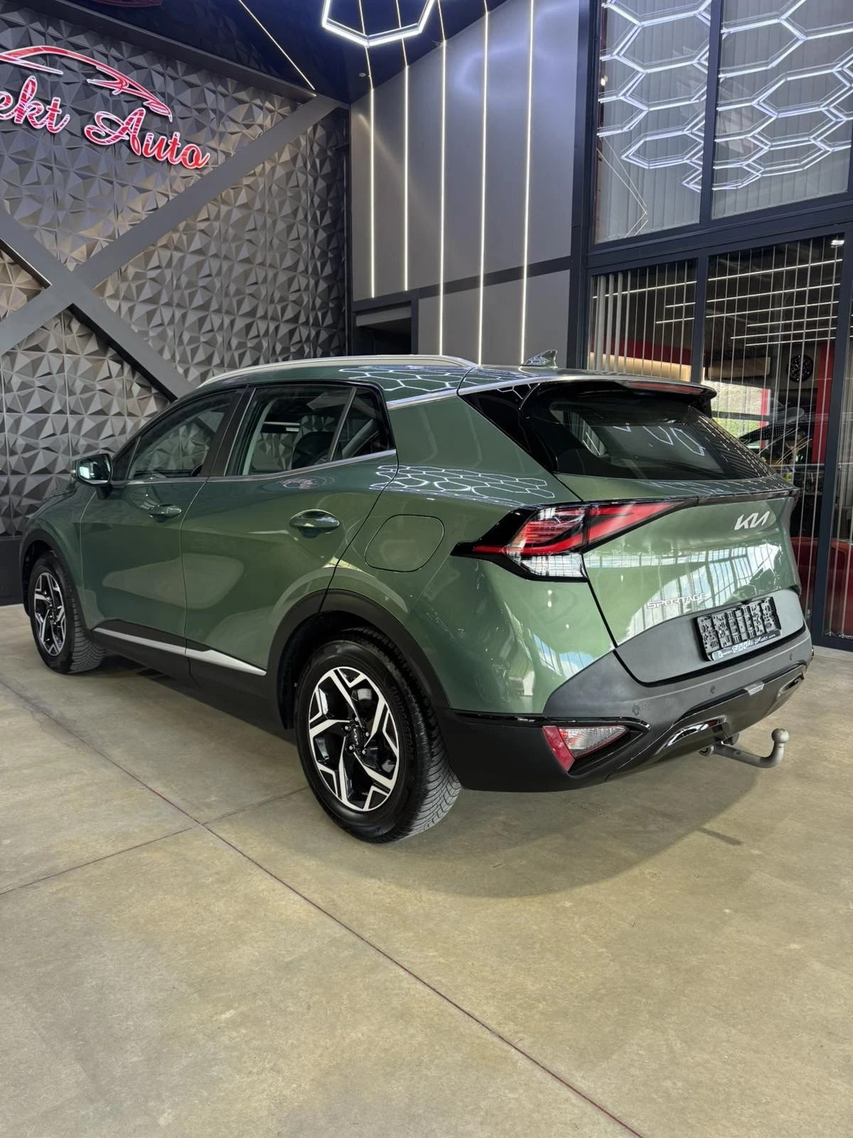 Kia Sportage 1.6 MILD HYBRID , снимка 4 - Автомобили и джипове - 54543755